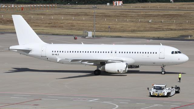 9H-MLS:Airbus A320-200:Avion Express